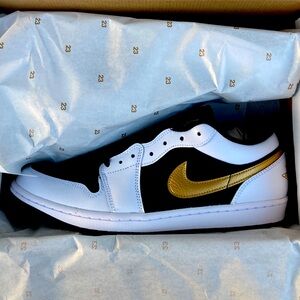 NEW $150 - Nike Jordan 1 Black Gold Men’s